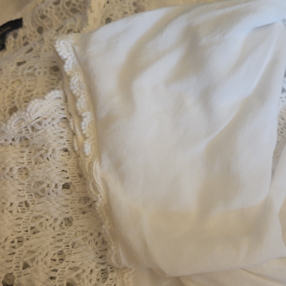 MONTEAU Winter White Crochet Embroidered Assymetric Festival Tunic - Picture 9 of 10